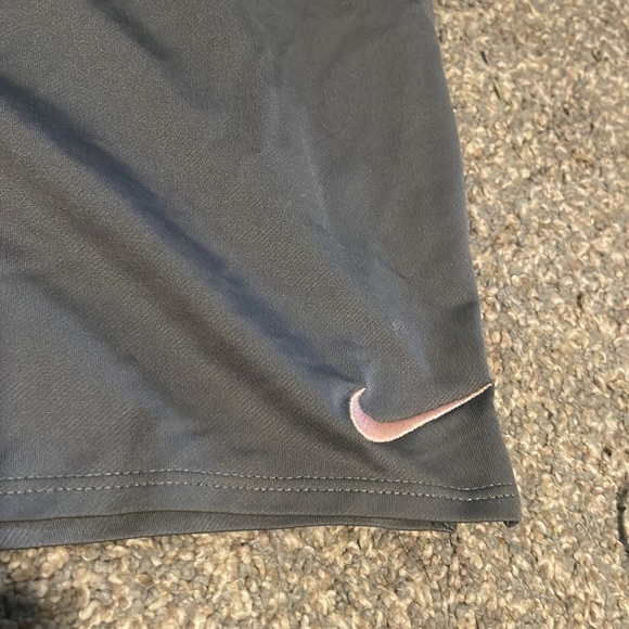 Pink/ grey nike shorts - Picture 3 of 4